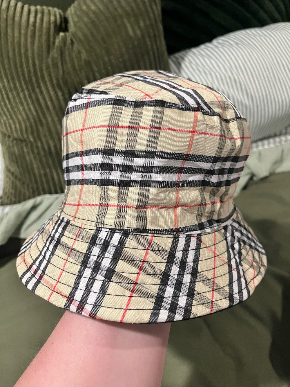 Burberry bucket hat
